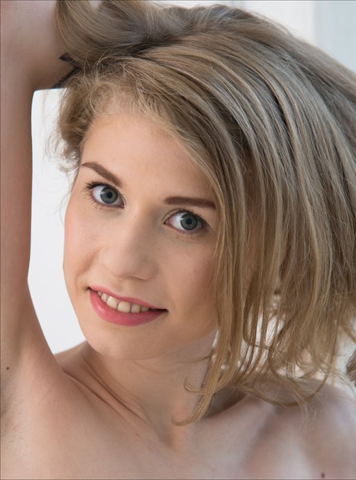 Eva Gold