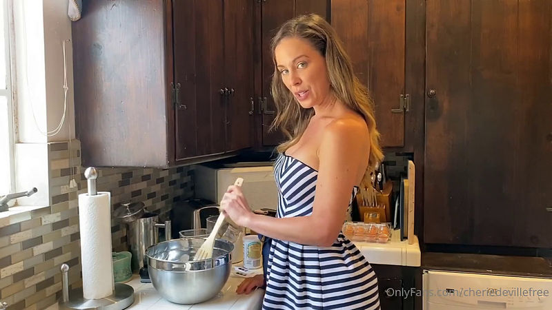 Cherie Deville  Who Wants Cookies (Onlyfans) HD 720p