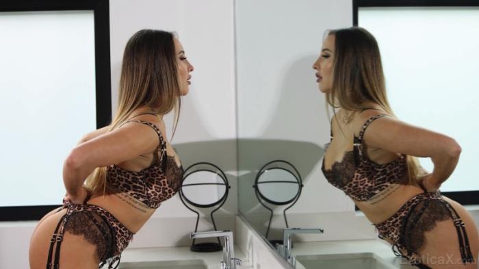 Melissa Stratton - Craving For Passion [UltraHD 4K 2160p]