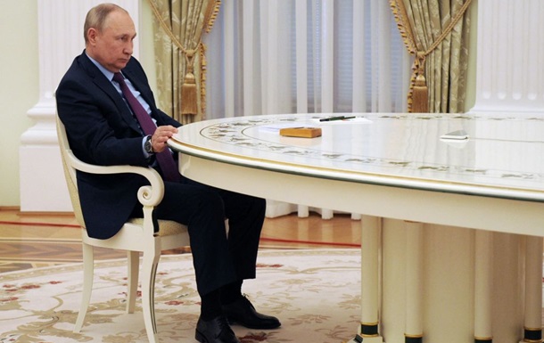 Кремль отменил карантин для встреч с Путиным - СМИ