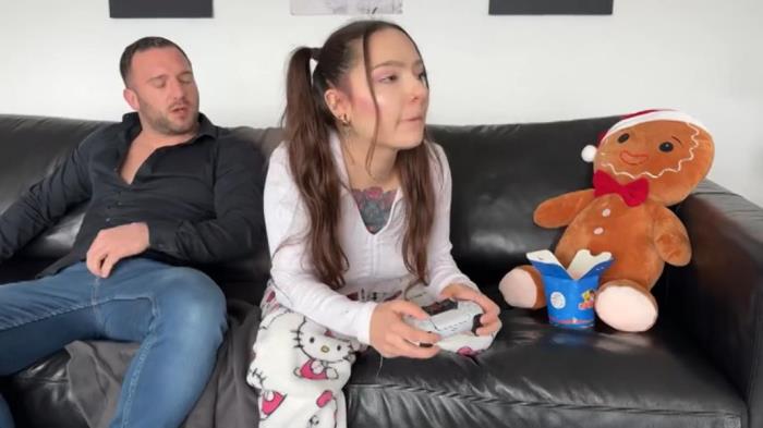 Mamie Donuts - Granny Donuts is easily persuaded with a good cock [SD 480p]