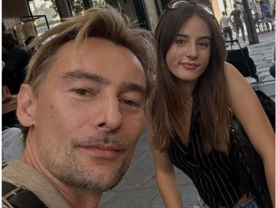 Сказав «люблю» 20 мовами: Бадоєв зворушив фанатів романтичним привітанням