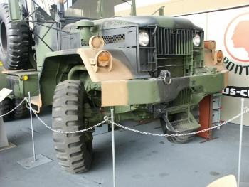Mack M123 Tractor (1955) Walk Around