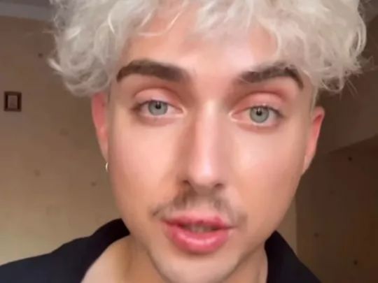 Противники ЛГБТ зірвали концерт MELOVIN у Рівному