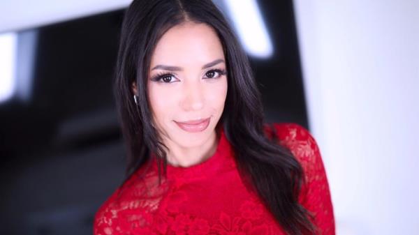 Jazmin Black - Amateur Allure Presents Jazmin Black's Very First Adult Video [FullHD 1080p]