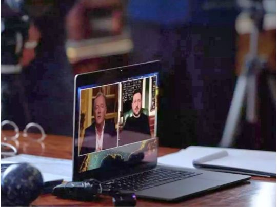 Для завершення війни і переходу до дипломатії мені не потрібне все це історичне лайно, — Зеленський