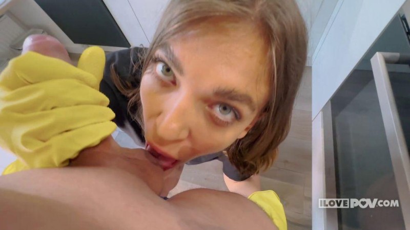 Julia Graff- Maid for a Day  - [737 MB]