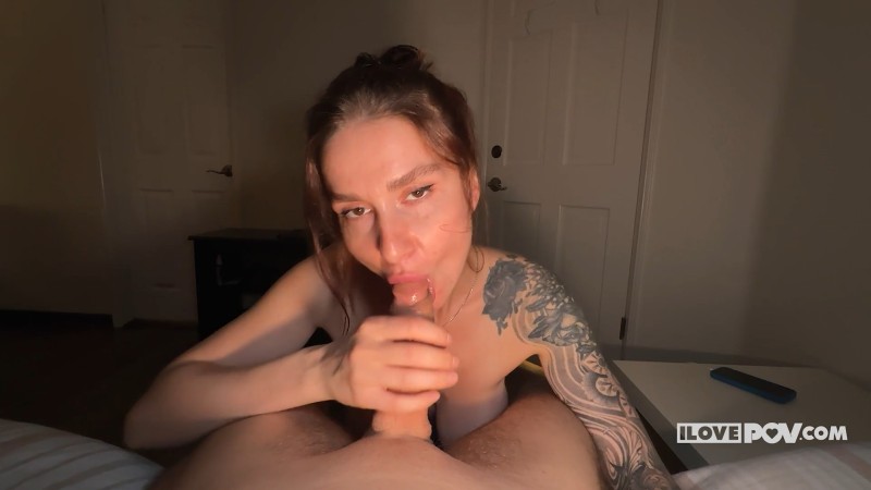 Kleo Kain- Oral from the Busty Roommate  - [841 MB]