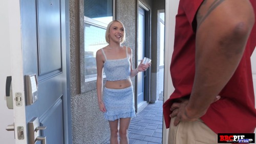 Aurora Vixen - Helpful Neighbor [FullHD 1080p]