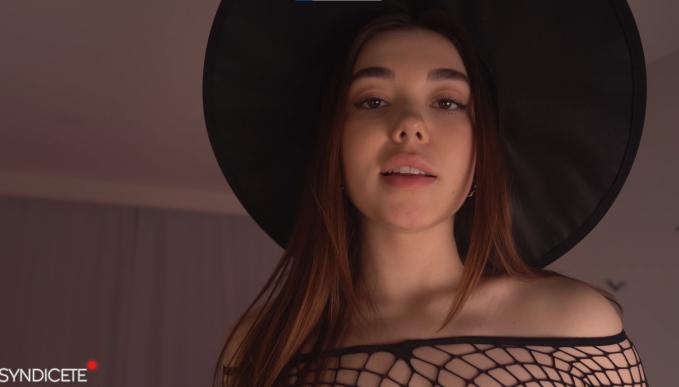 Syndicete aka Myelliqueen - 4K / Sweet witch loves anal fuck