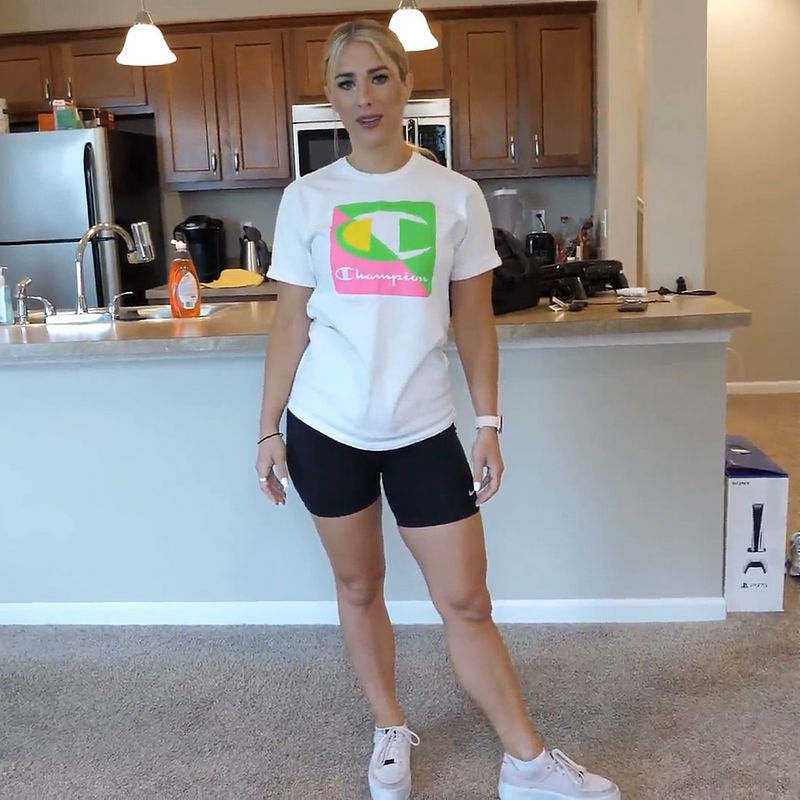 Trainer Victoria Trained To Obey (Clips4Sale) FullHD 1080p