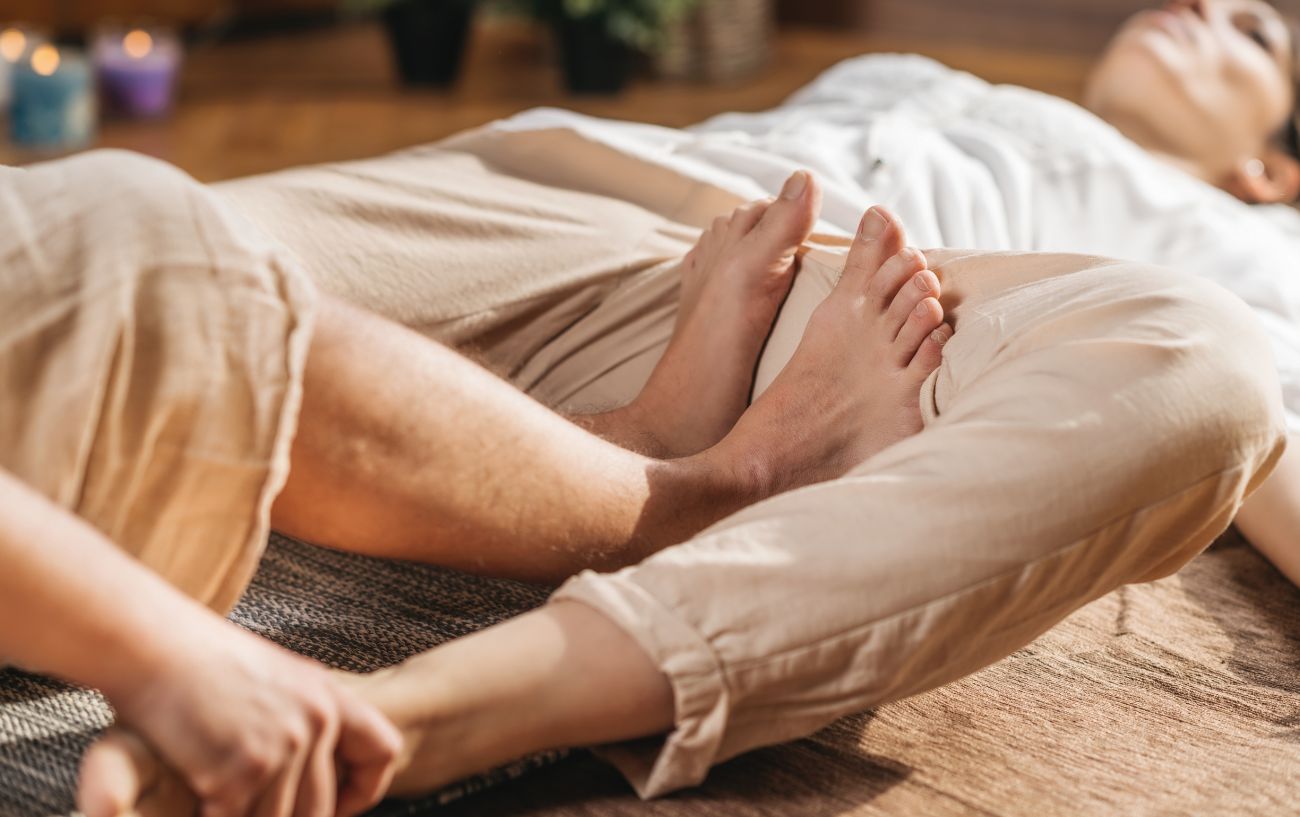 Thai Yoga Stretching: Origins, Theory & 4-Part Flow (yacep)