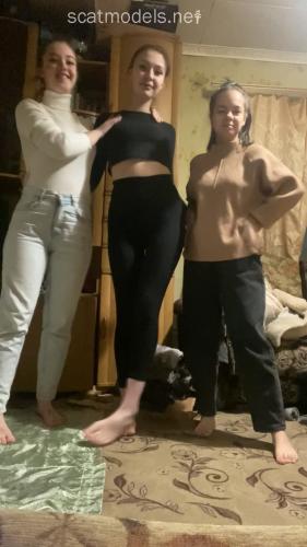Lesbian teen scat 2