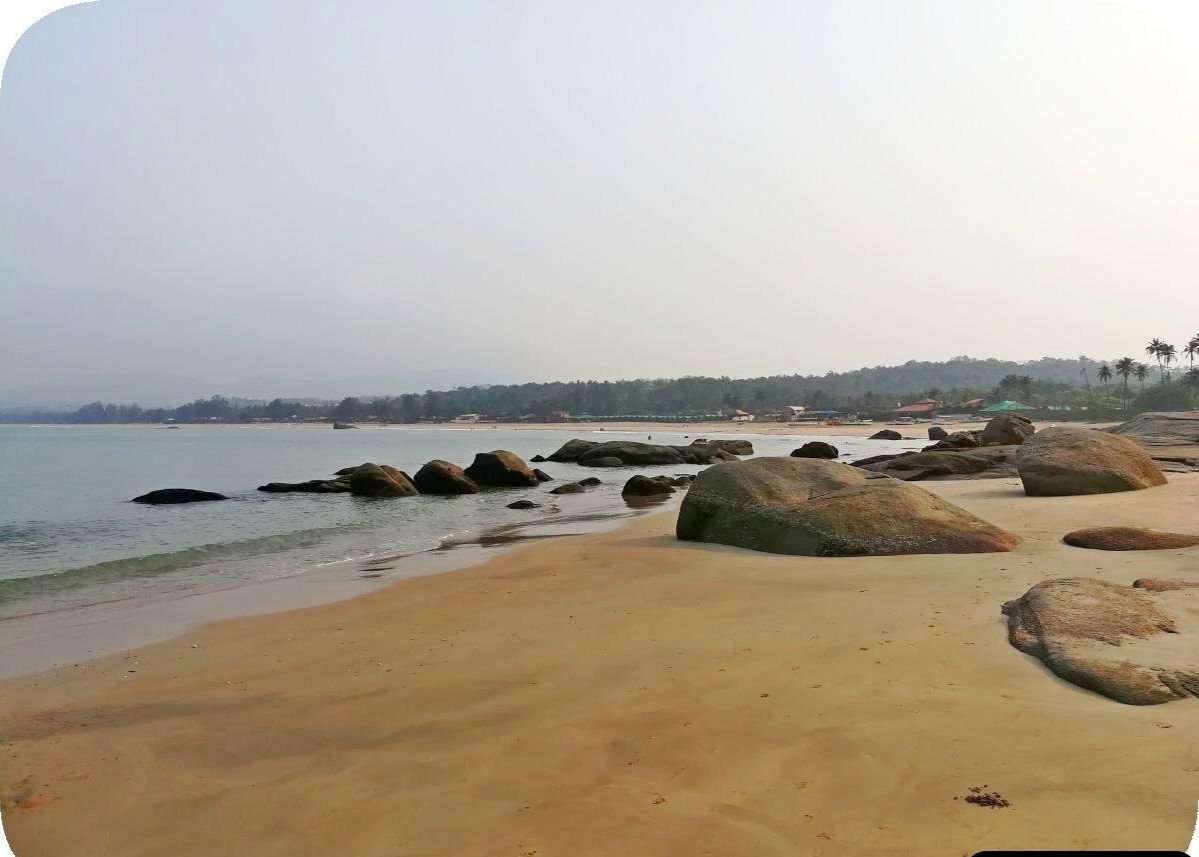 A quiet backwater at Agonda Beach. Part 94===Ein ruhiger Strandabschnitt am Agonda Strand. Teil 94