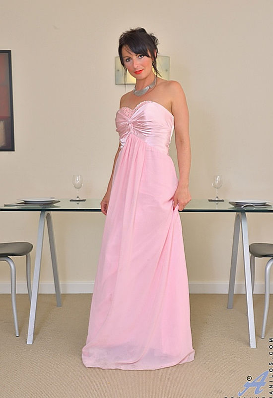 Roxanne  Dressed Up (Anilos) FullHD 1080p