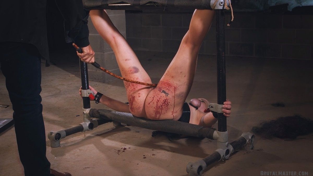Emily Addams - Stomped Pain Cunt