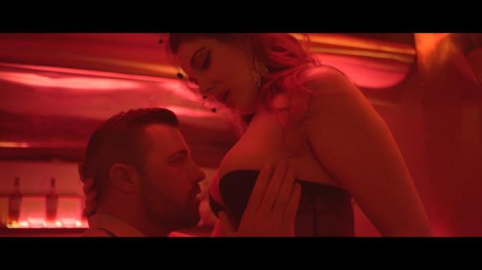 Max Deeds, Zoe Davis - A Lethal Femme Fatale [FullHD 1080p]