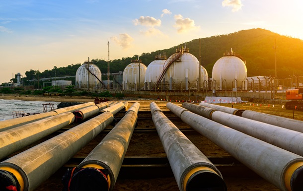 Саудовская Аравия резко повысила цены на нефть для Азии