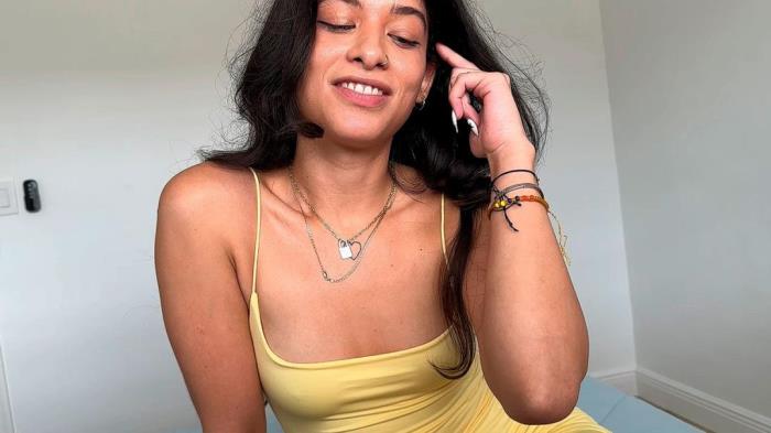 Luxe La Fox - Big Horny Latina Step Sister Wants Cock [FullHD 1080p]