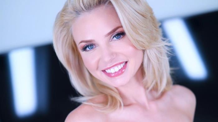 Beverly Hillson - Beverly Hillson Returns To Amateur Allure For More Oral, Fucking And Cum Swallowing [FullHD 1080p]