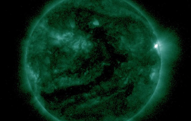 На Солнце произошла сильная вспышка