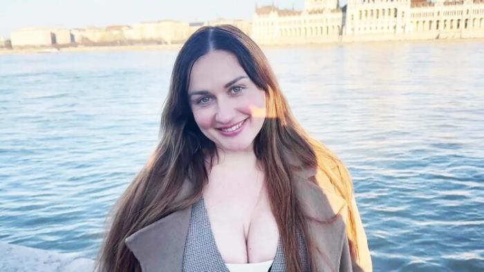 Amuse Adore - Had a three-way goal in mind [SD 480p]