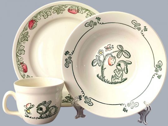 «Можливо, й у вашому домі є вінтажний дитячий посуд», — колекціонерка Людмила Карпінська-Романюк