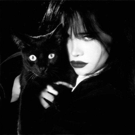 Nessa Barrett - Jesus Loves A Primadonna (2026) flac