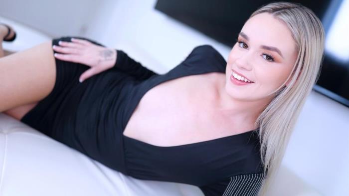 Khloe Kingsley - Khloe Kingsley Returns To Amateur Allure To Give Head, Get Fucked And Swallow More Cum [FullHD 1080p]