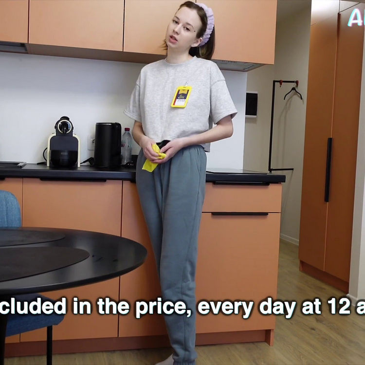 The Maid At The Hotel Took All My Clothes, I Was Naked Anna Sibster (Onlyfans) FullHD 1080p