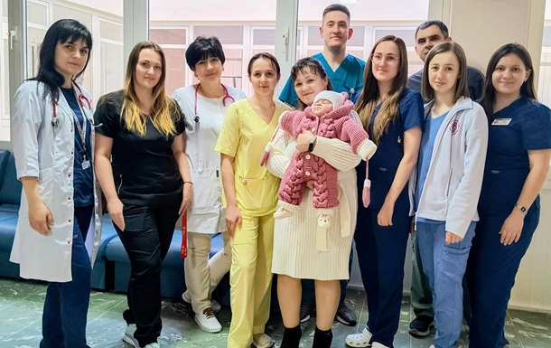 Во Львове прооперировали мозг младенца весом всего 750 граммов