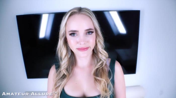 Athena Fleurs - Amateur Allure Introduces Athena Fleurs, Sexy Cake Decorator Sucking Cock, Fucking And Swallowing [FullHD 1080p]