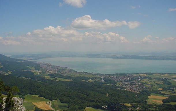 В Швейцарии на дне озера нашли груз римского корабля