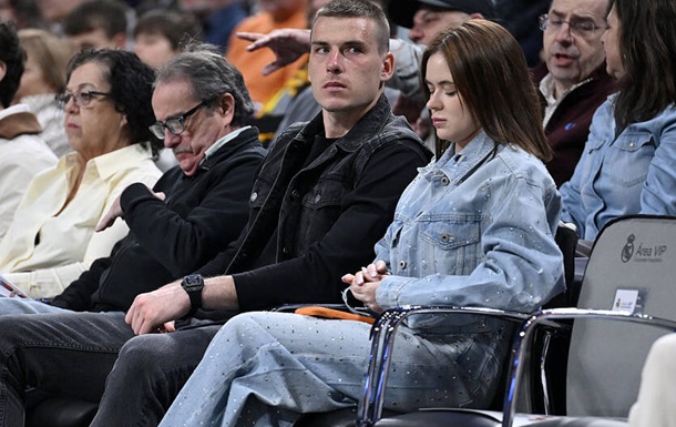 Лунин смотрит баскетбол, а не футбол: голкипер Реала пропустил матч сборной