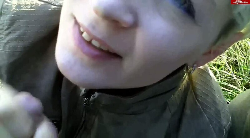 hot-shy-teen - Double Blowjob auf der Straße [HD 720P]  (MyDirtyHobby)