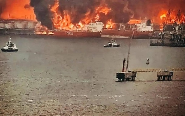 Россия планирует сократить добычу нефти из-за ударов дронов - СМИ