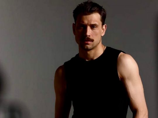 Просто вогонь: популярний співак вразив запальним танцем