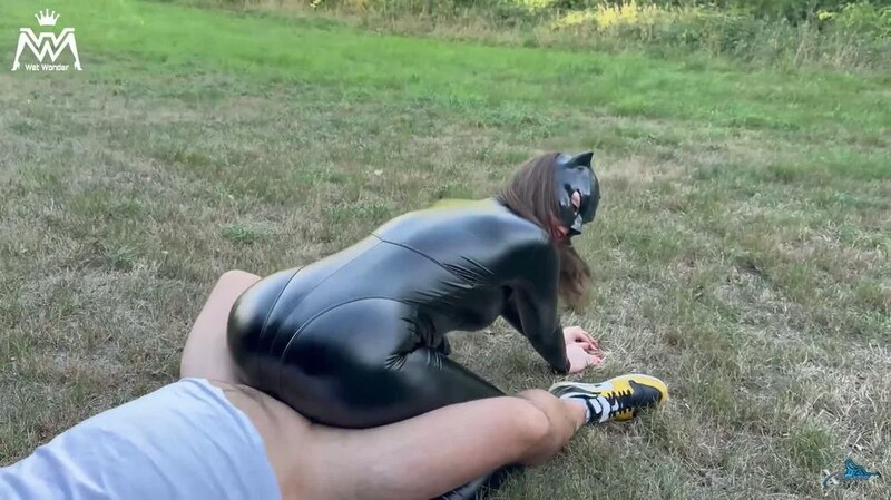 Wet-Wonder - Catsuit Fick Daniel (40) OUTDOOR FLACHGELEGT [FullHD 1080P]  (MyDirtyHobby)