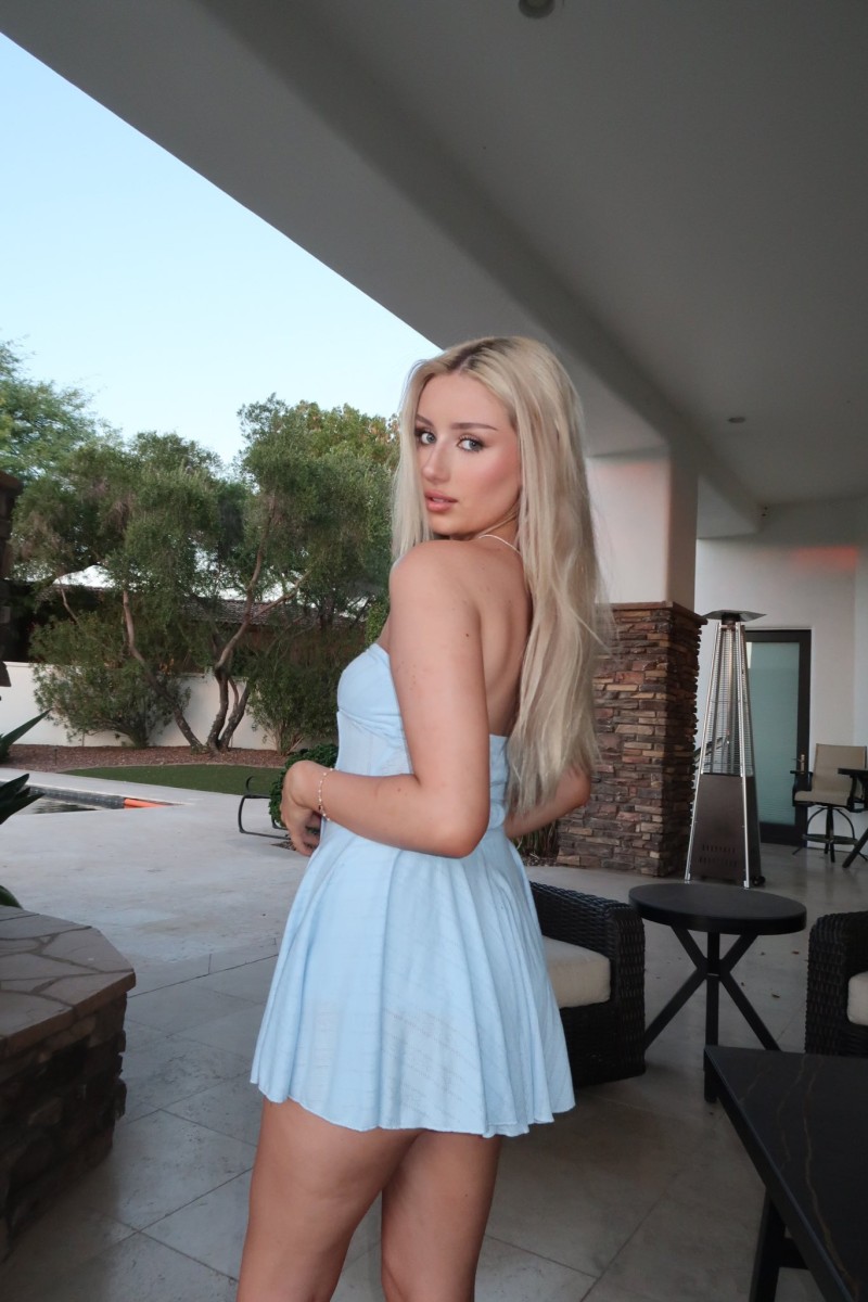Izzy Rae  Pack