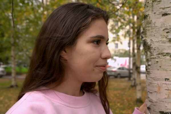 Molly Kit - passionate games with a Russian brunette