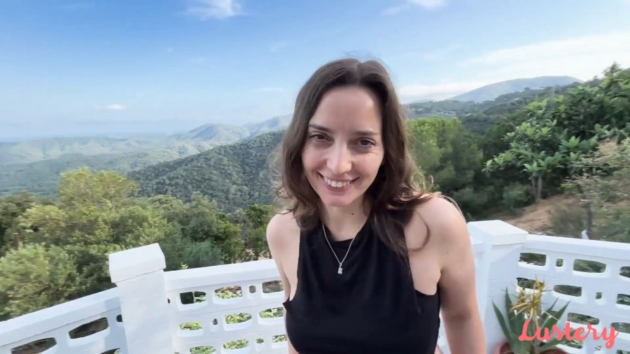 Lorenzo & Violeta - Sex With A View