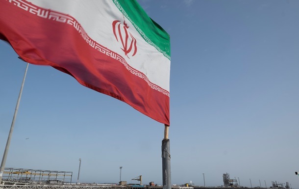 Индия подтвердила покупку нефти у Ирана