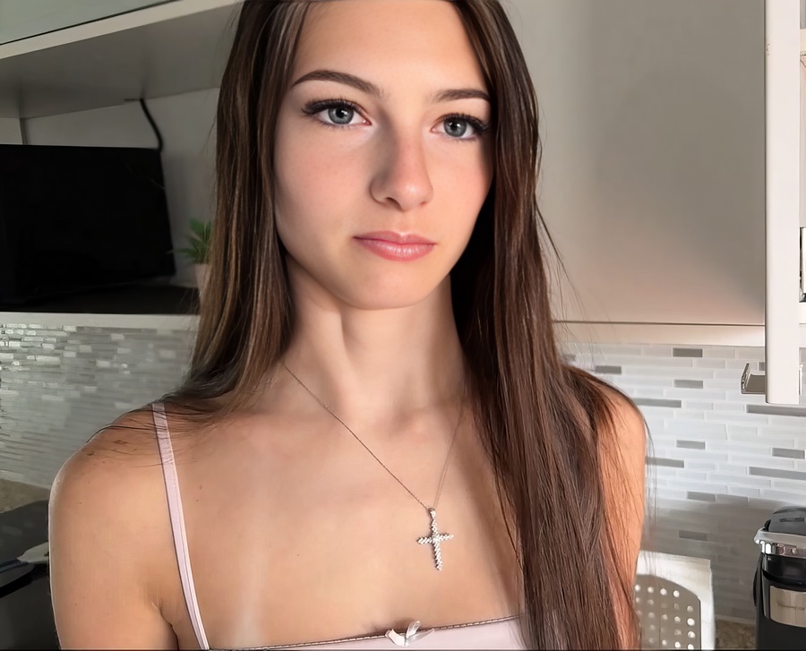 Sophie Tyler Stepdaughter Pays for Damaged Car with Sex