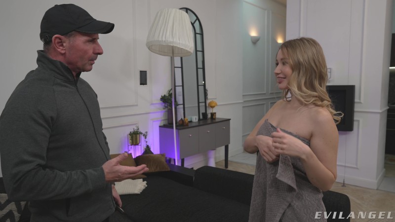 Amalia Davis - Anal & A2M Accommodations