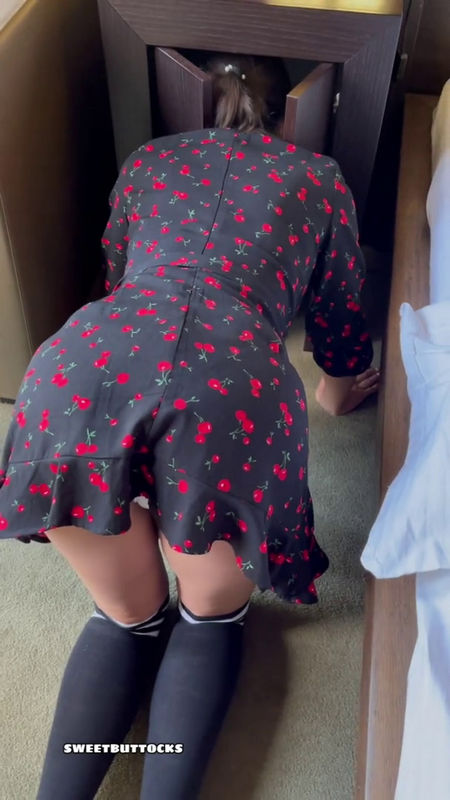 Sweetbuttocks  The Maid Got Stuck In The Closet And Was Fucked By a Hotel Guest (Onlyfans) SD 1080p