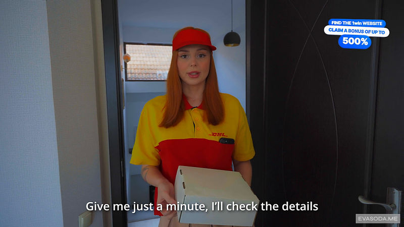 Pervy Courier Fucked Without a Condom For An Extra Pay Cumshot For Cute Polish Kurwa Eva Soda (Onlyfans) FullHD 1080p