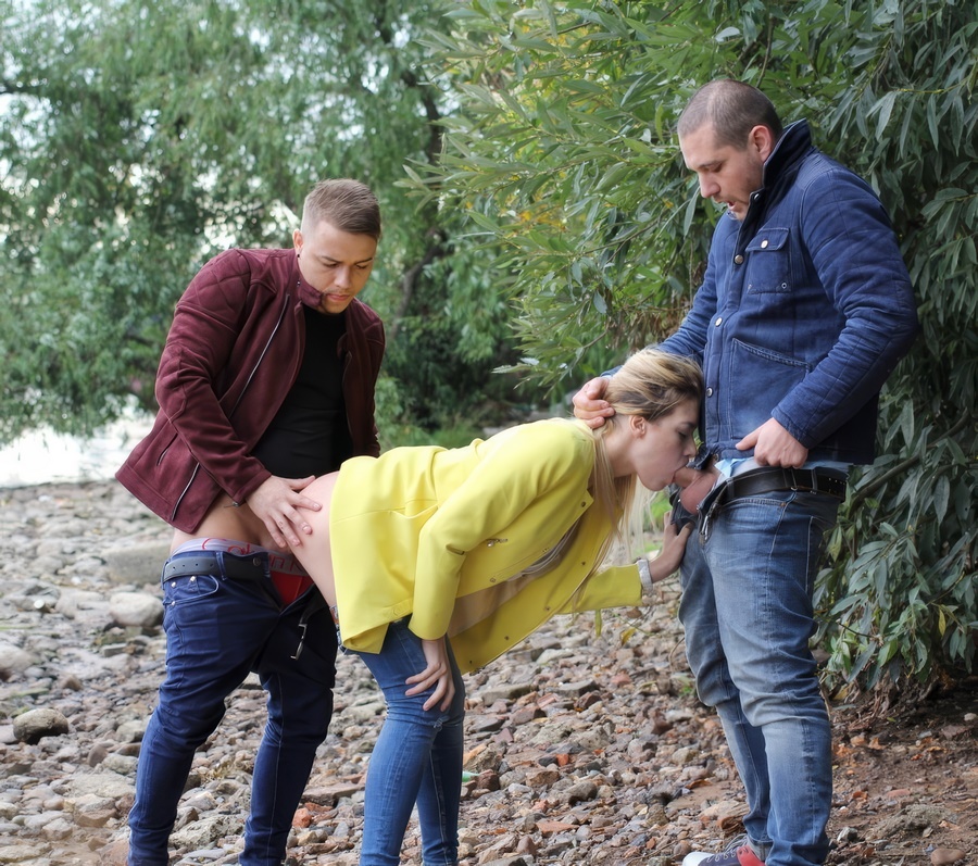 Olivia Devine Two Guys Looking for Student Girl to Fuck on the Street for Money