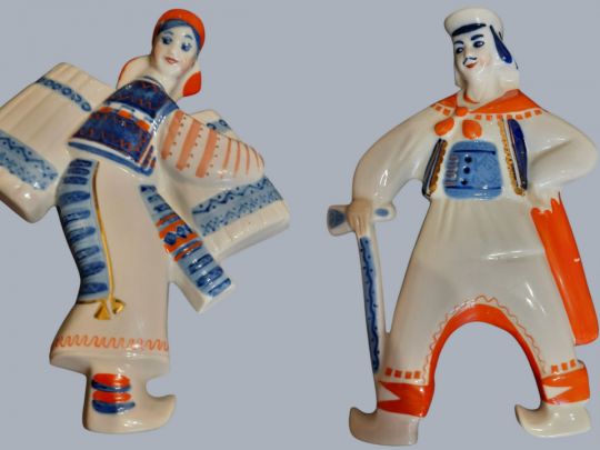 «Моє улюблене кашпо — „Зустріч“ Валентини Трегубової», — колекціонерка Людмила Карпінська-Романюк