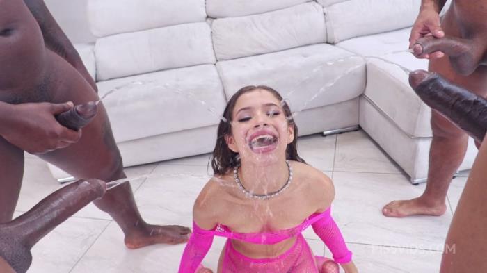 Sofia Smith - The Beautiful And Tender SOFIA SMITH Is Happy When She Has Her Ass Used With Two Huge Black Dicks. Anal DAP - Pissing [FullHD 1080p]