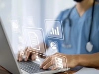 Українці за кордоном можуть безкоштовно засвідчити переклад медичних документів